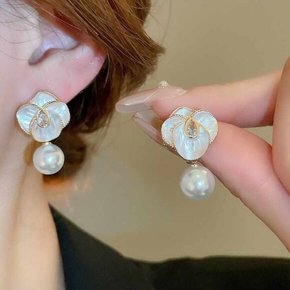 Cute White Dripping Oil Korean Style Flower Drop Enamel Drop Dangle Earrings set - Picture 3 of 4